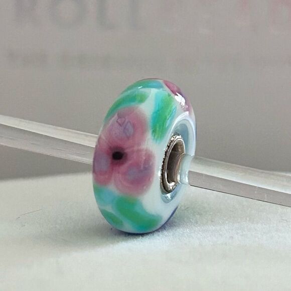 TROLLBEADS French Anemone Flower Bead 2022 LAA 925S NEW! Blue Pink Green - Picture 4 of 6